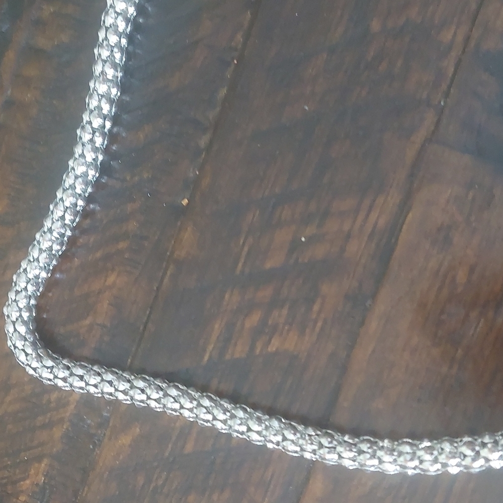 Necklace‎ - Picture 3 of 3